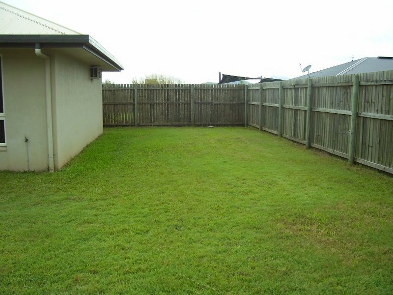 174 Timberlea Drive, Bentley Park QLD 4869