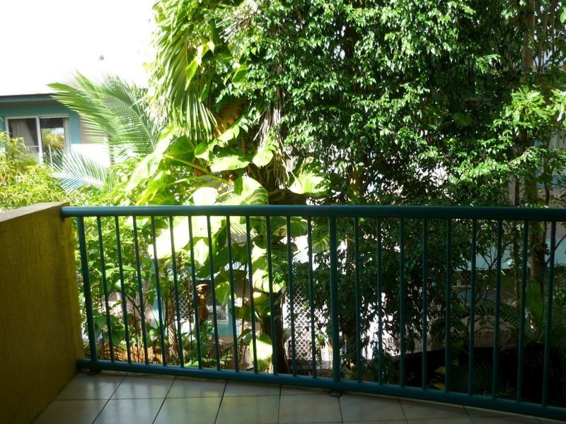 4/4-6 Brown Street, Woree QLD 4868