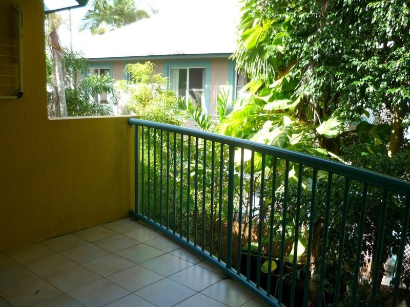 4/4-6 Brown Street, Woree QLD 4868