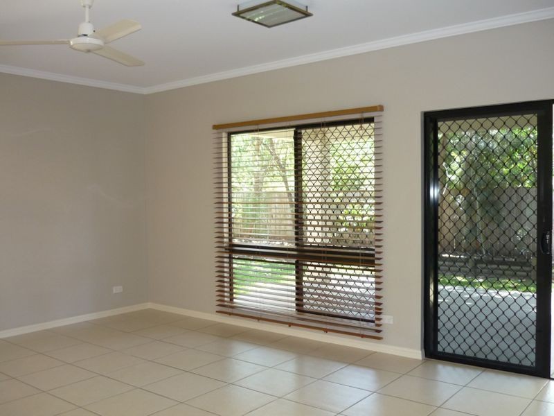 22 Pollock Close, Bentley Park QLD 4869