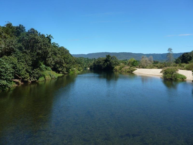 141-143 Windlass Street, Gordonvale QLD 4865