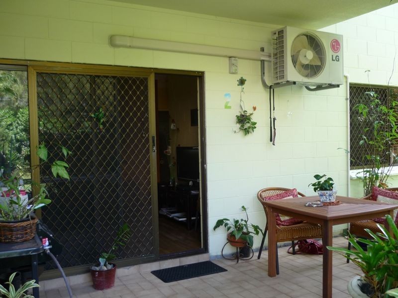 2/11 Mintaro Crescent, Woree QLD 4868