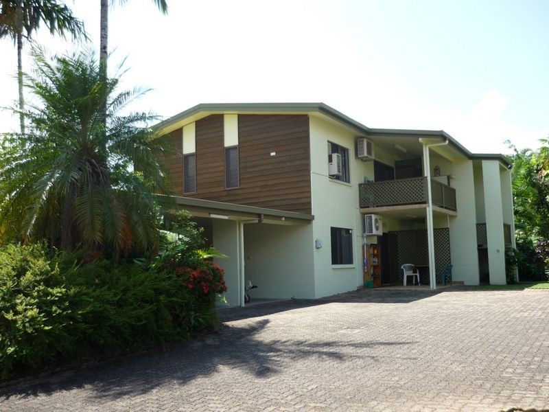 2/11 Mintaro Crescent, Woree QLD 4868