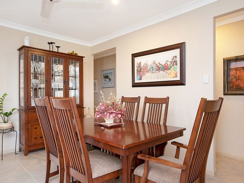 52 Mayflower Street, Mount Sheridan QLD 4868