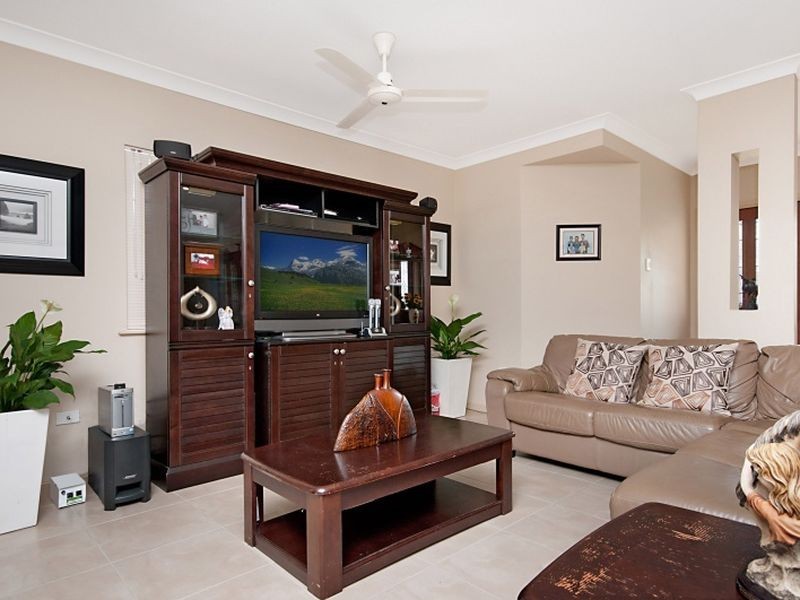 52 Mayflower Street, Mount Sheridan QLD 4868