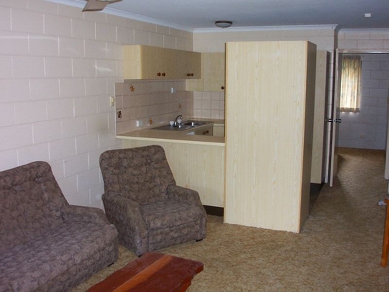 13/451 Severin Street, Manunda QLD 4870