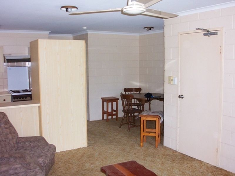 13/451 Severin Street, Manunda QLD 4870