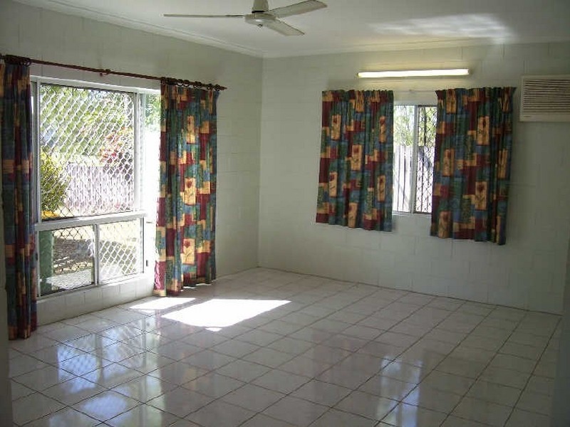 100 Barnard Drive, Mount Sheridan QLD 4868