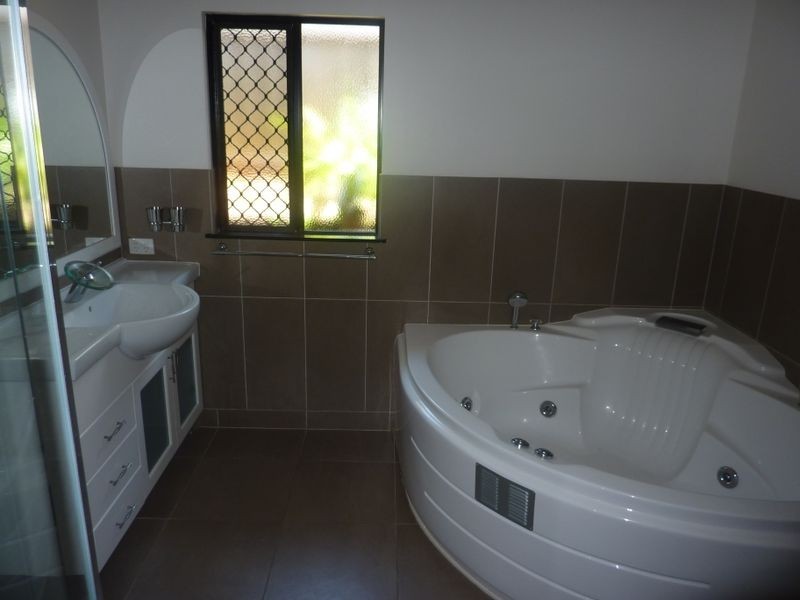 50 Mayflower Street, Mount Sheridan QLD 4868