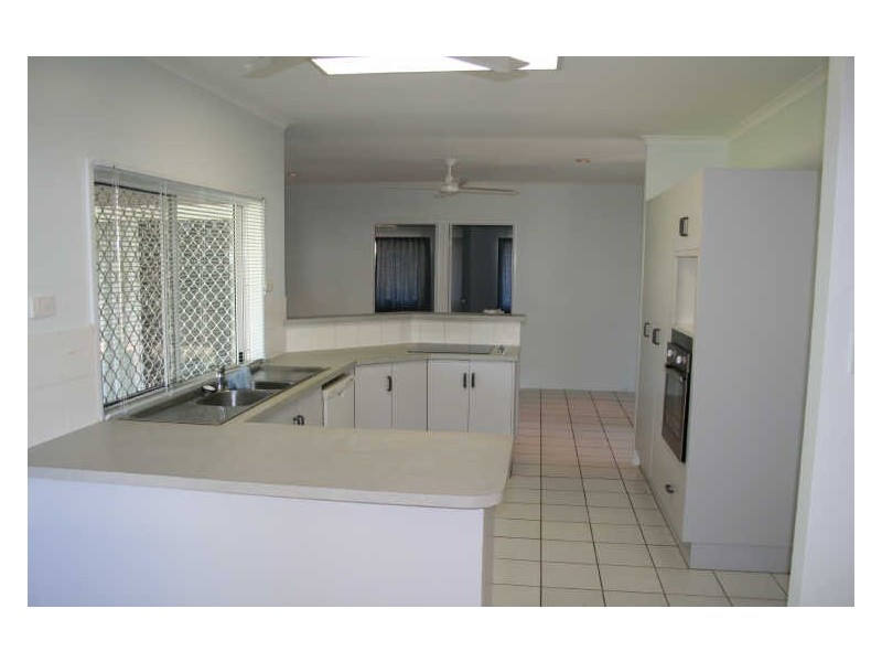 5 Whyandra Close, Mount Sheridan QLD 4868