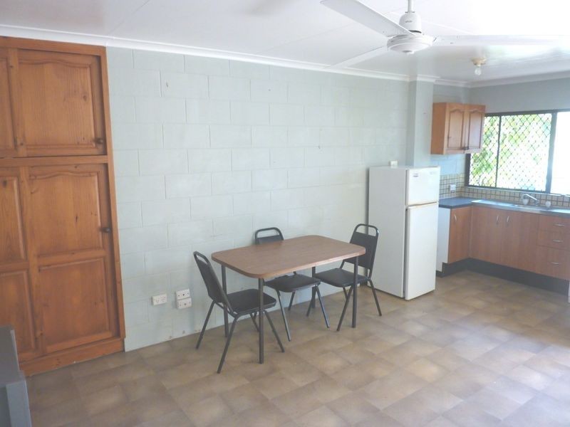 16/6 Hector Close, Westcourt QLD 4870