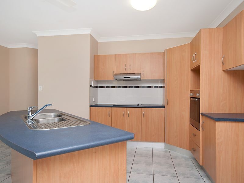 5 Nicholson Close, White Rock QLD 4868