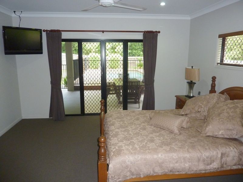 9 Mauro Close, Bentley Park QLD 4869