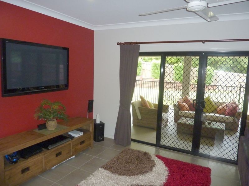 9 Mauro Close, Bentley Park QLD 4869