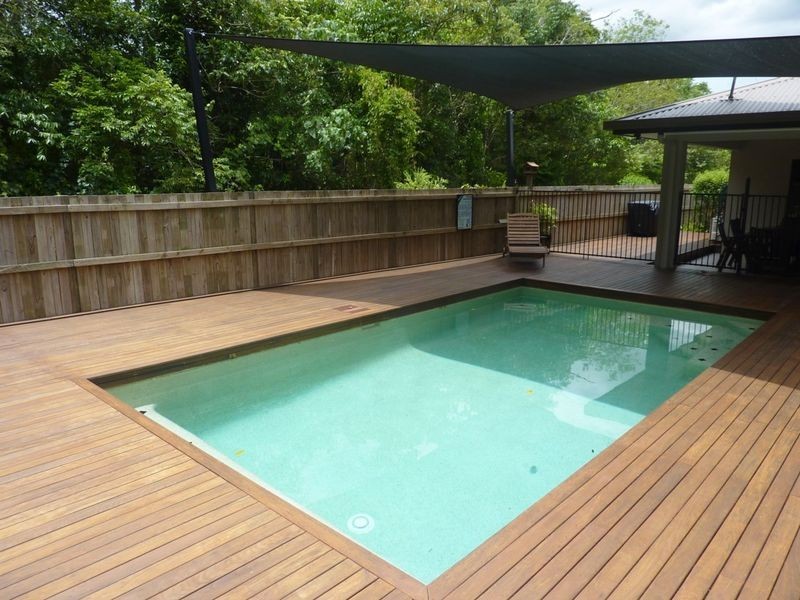 9 Mauro Close, Bentley Park QLD 4869