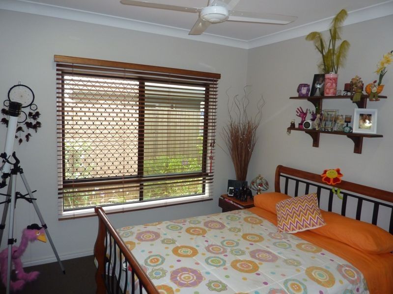 9 Mauro Close, Bentley Park QLD 4869