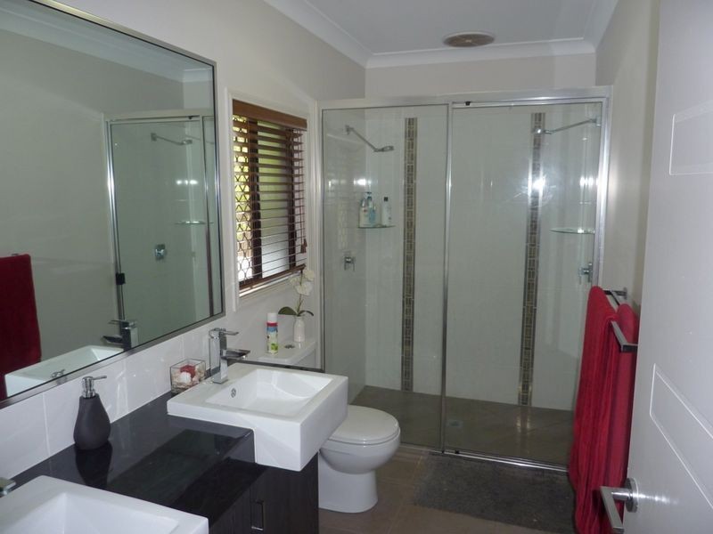 9 Mauro Close, Bentley Park QLD 4869