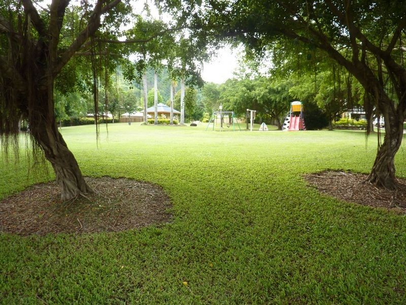 2 Blueberry Close, Mount Sheridan QLD 4868