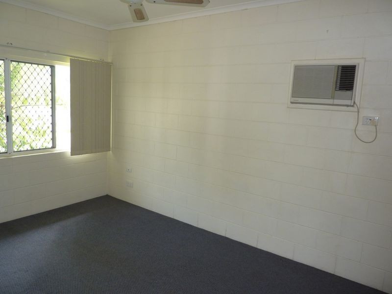 24 Theresa Close, Woree QLD 4868