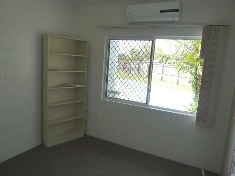 24 Theresa Close, Woree QLD 4868