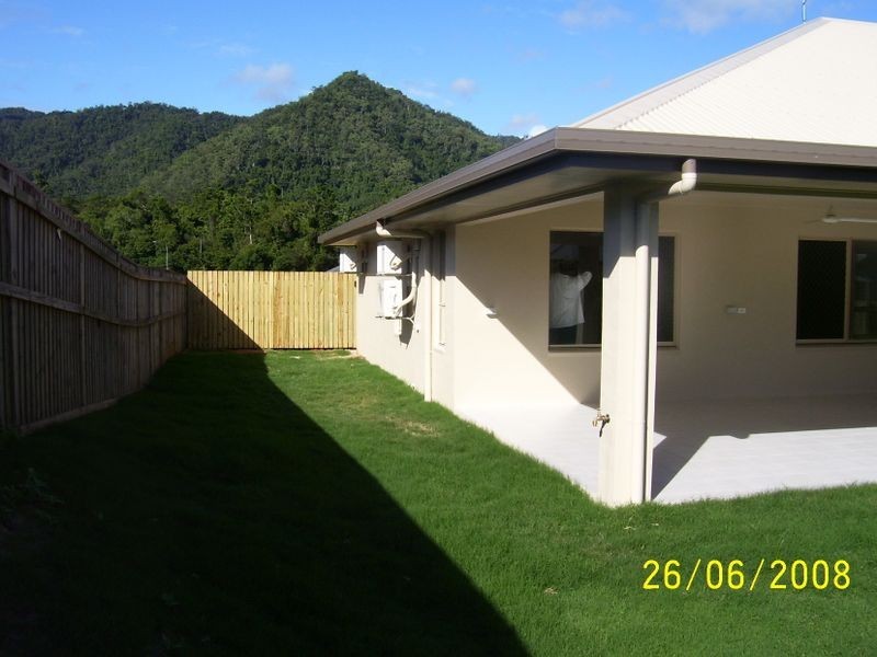 1 Chandra Close, Redlynch QLD 4870