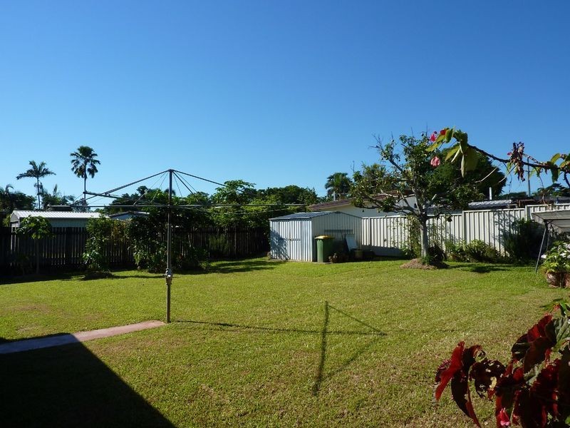 9 Zircon Street, Bayview Heights QLD 4868