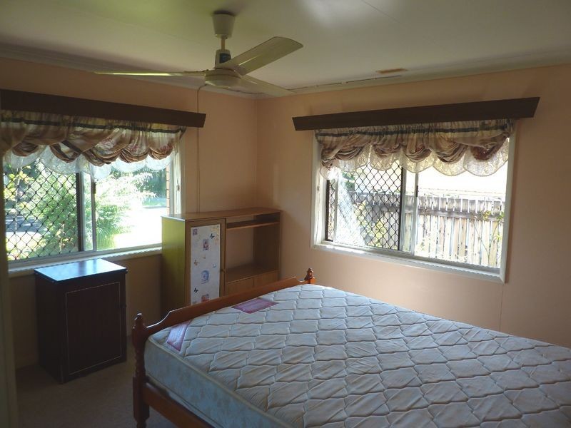 9 Zircon Street, Bayview Heights QLD 4868