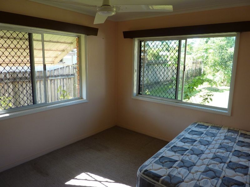 9 Zircon Street, Bayview Heights QLD 4868