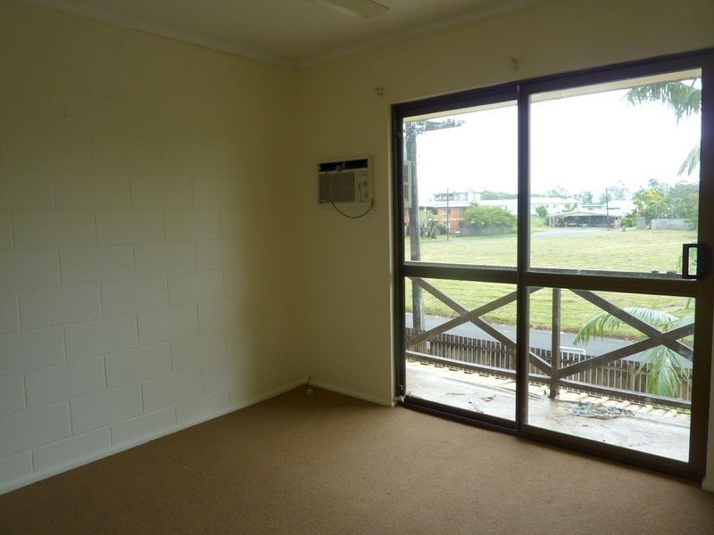 2/17 Sandown Close, Woree QLD 4868
