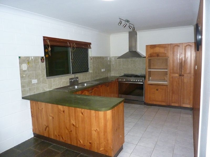 35 Dandaloo Street, Bayview Heights QLD 4868