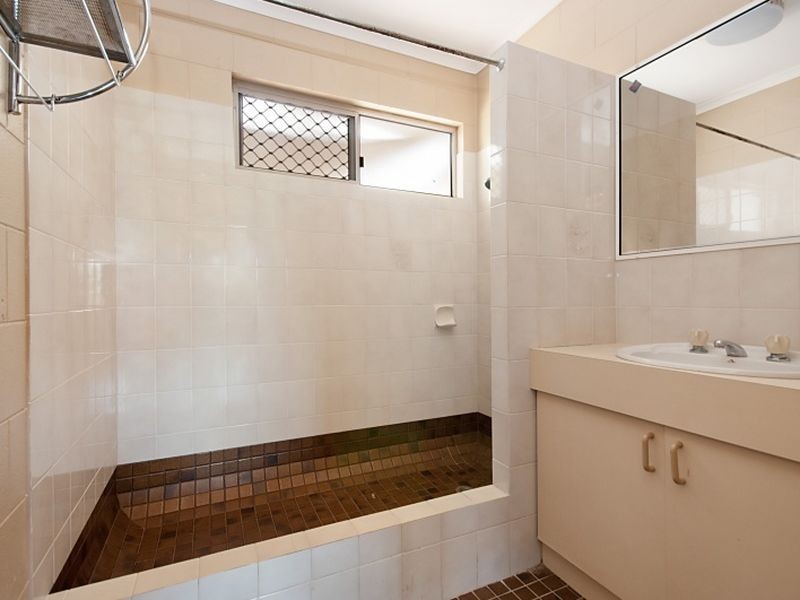 3a Coombs Street, White Rock QLD 4868