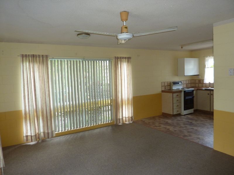 1/12 Girralong Street, Woree QLD 4868