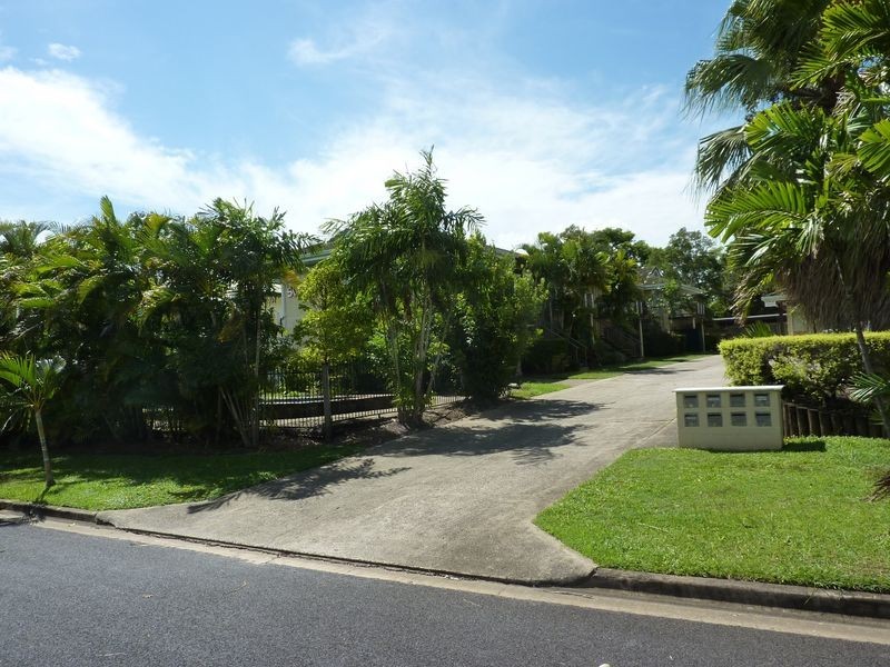 1/12 Girralong Street, Woree QLD 4868