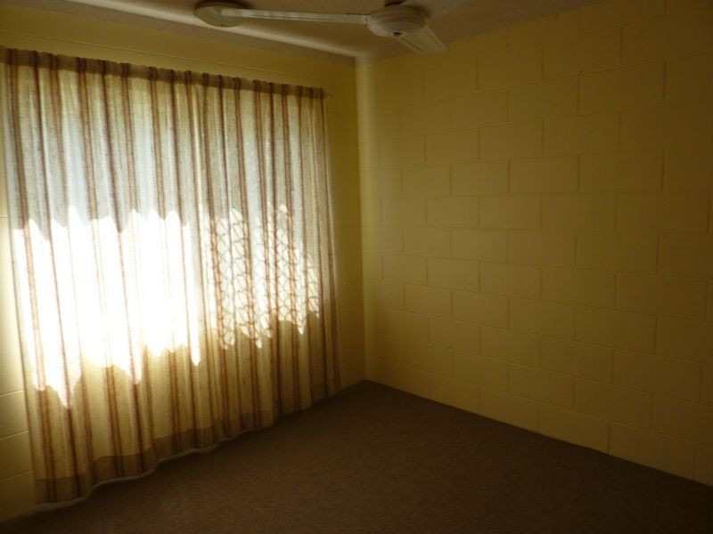 1/12 Girralong Street, Woree QLD 4868