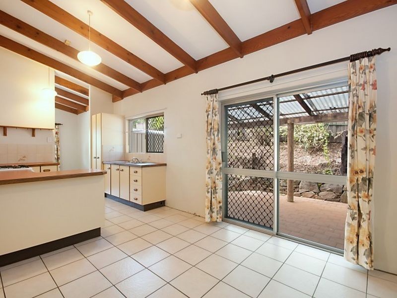 27 Barnes Street, Earlville QLD 4870