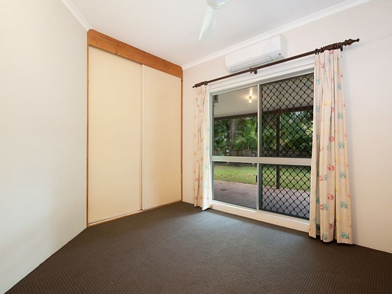 27 Barnes Street, Earlville QLD 4870