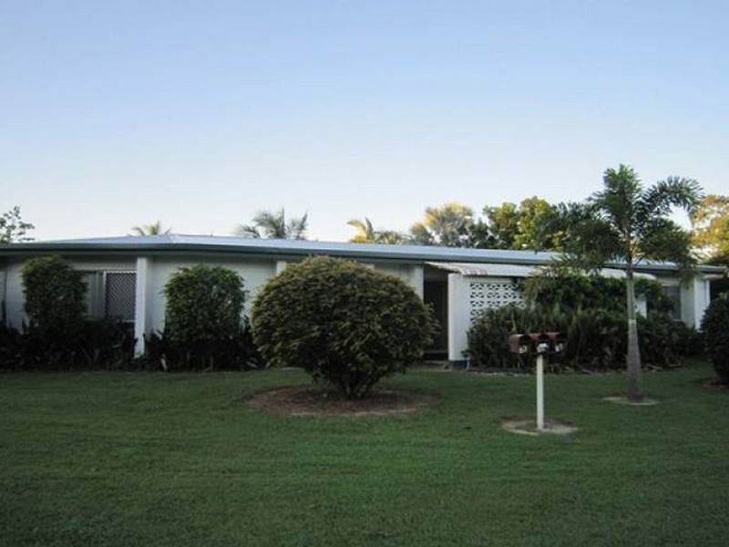 12 Bamboo Street, Holloways Beach QLD 4878