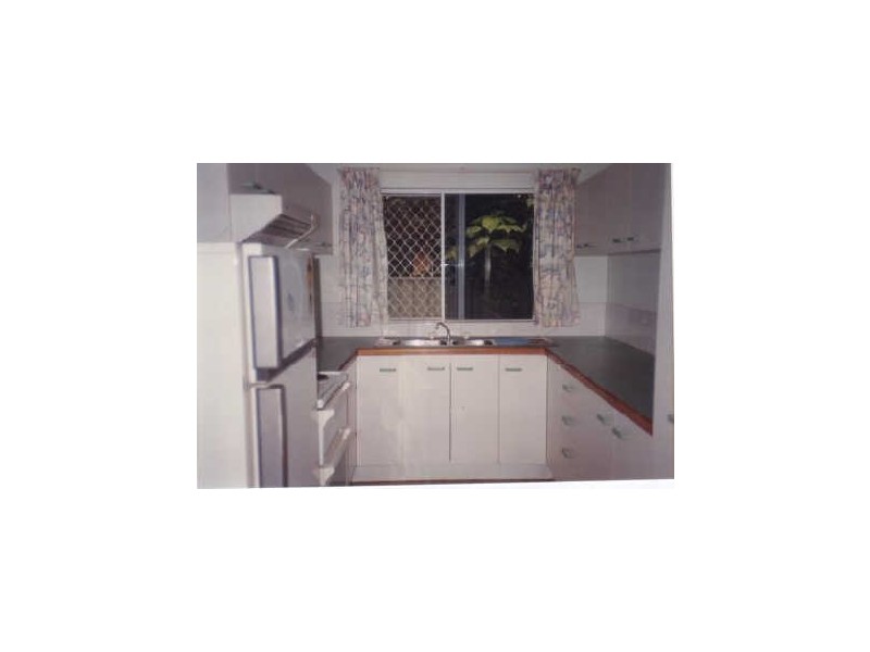 2/25 Balaclava Road, Earlville QLD 4870