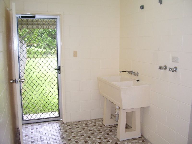 2/5 Page Street, Earlville QLD 4870