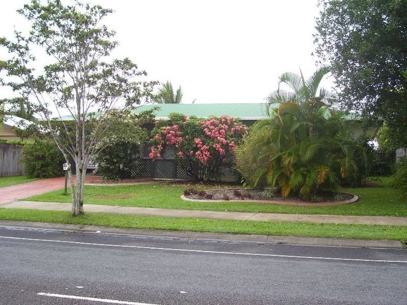 115 Robert Road, Bentley Park QLD 4869