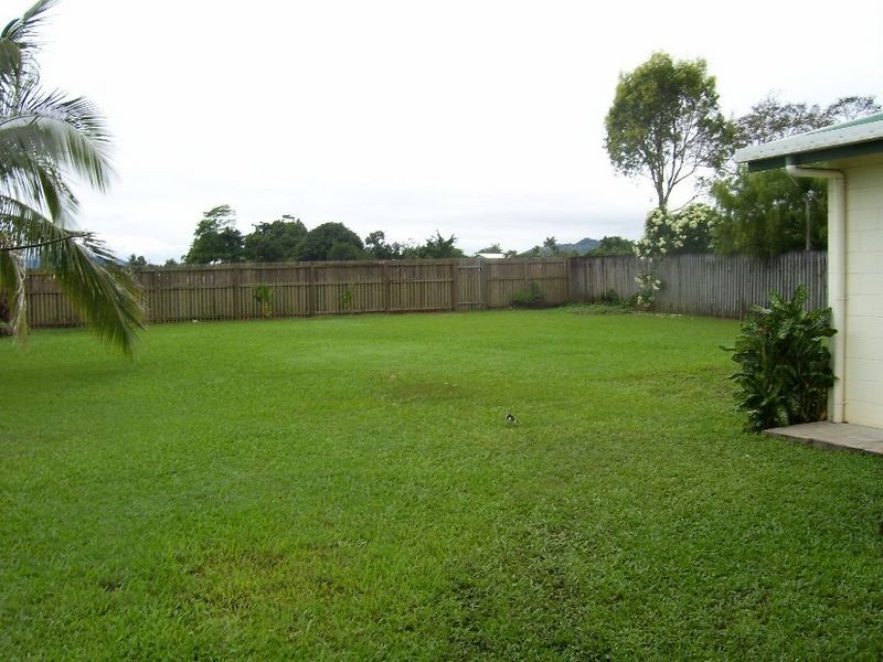 115 Robert Road, Bentley Park QLD 4869