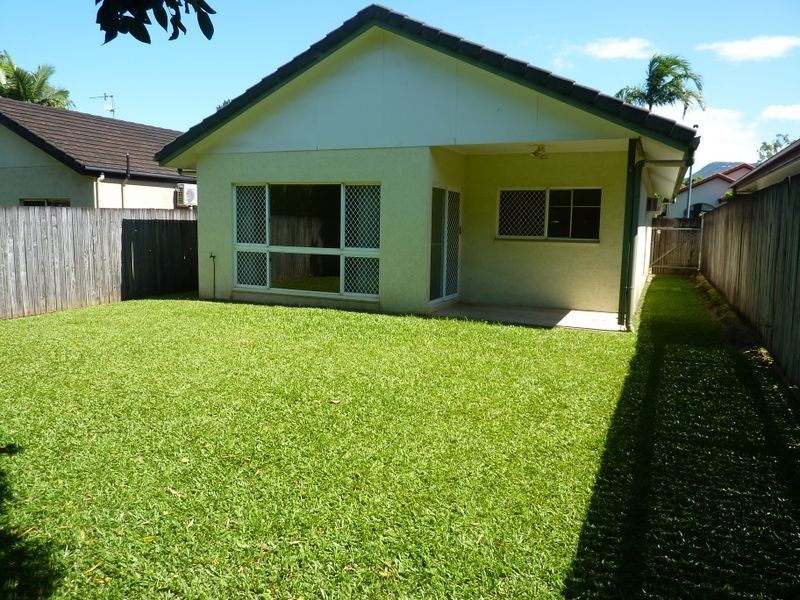 32 Silky Oak Court, Mooroobool QLD 4870