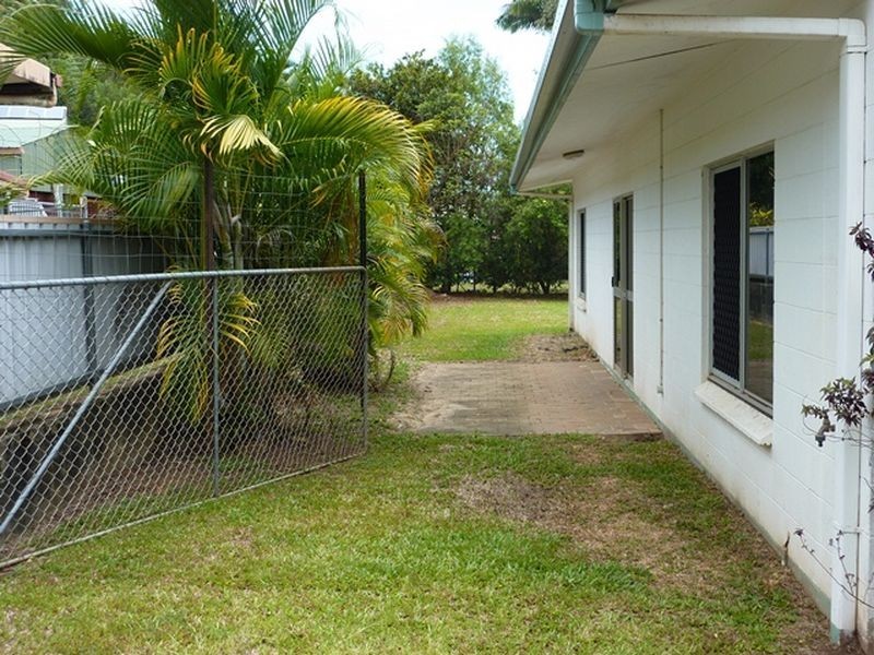 1/8 Kambara Street, White Rock QLD 4868