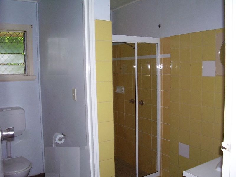 4/10 Sandown Close, Woree QLD 4868