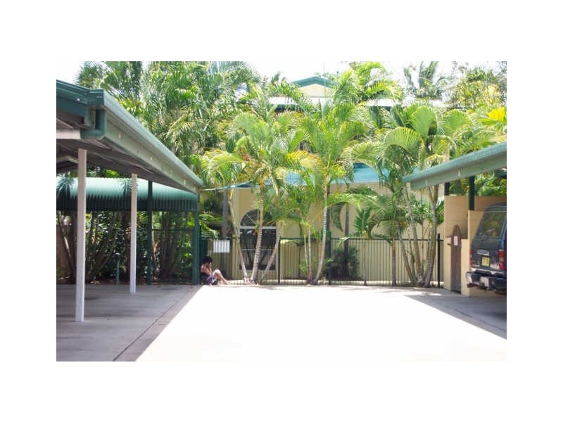 1/9 Balaclava Road, Earlville QLD 4870