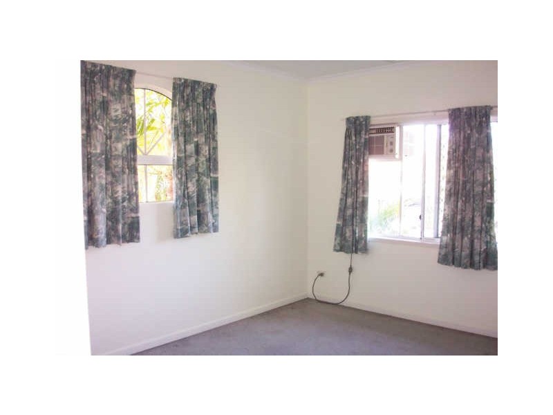 1/9 Balaclava Road, Earlville QLD 4870