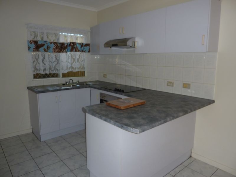 1/5 Balaclava Road, Earlville QLD 4870