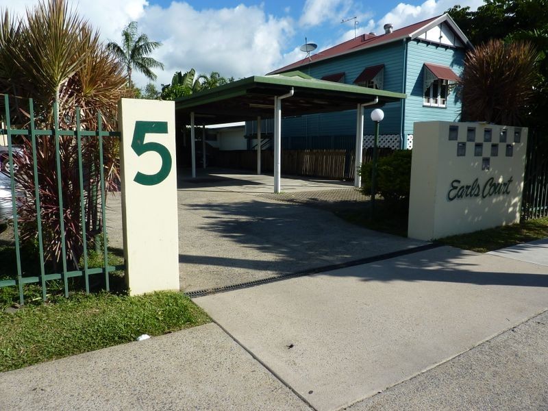 1/5 Balaclava Road, Earlville QLD 4870