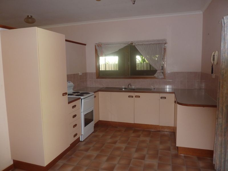 52 Adam Drive, Brinsmead QLD 4870