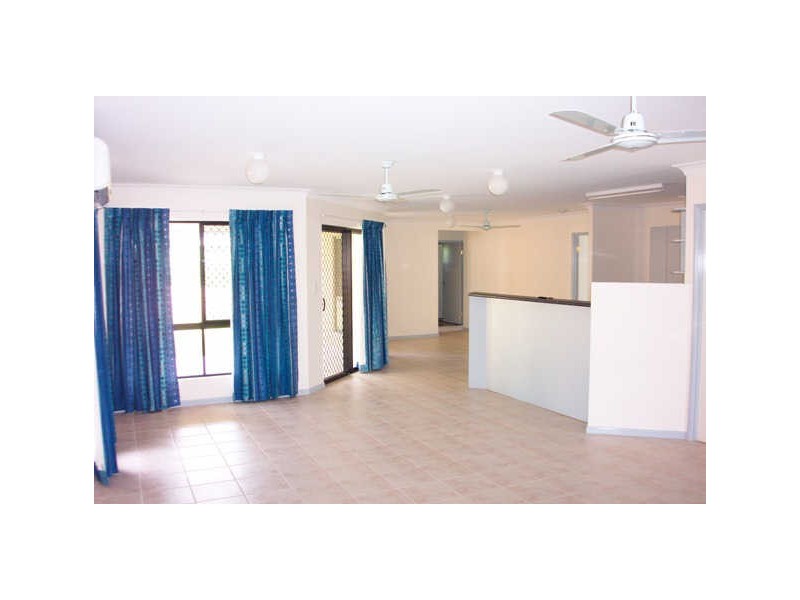 6 Spray Close, Mount Sheridan QLD 4868